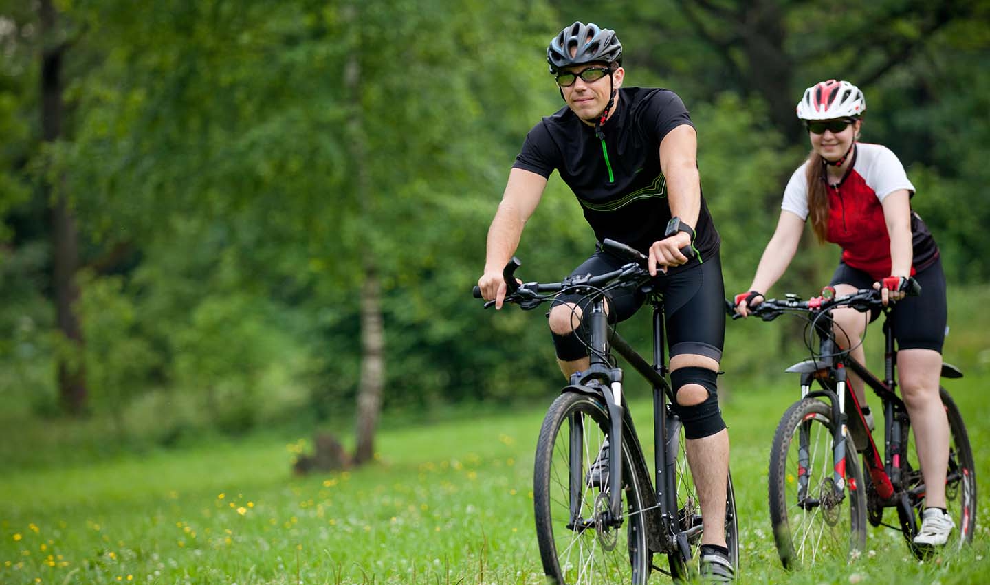 para podczas wycieczki rowerowej po krynicy zdrój